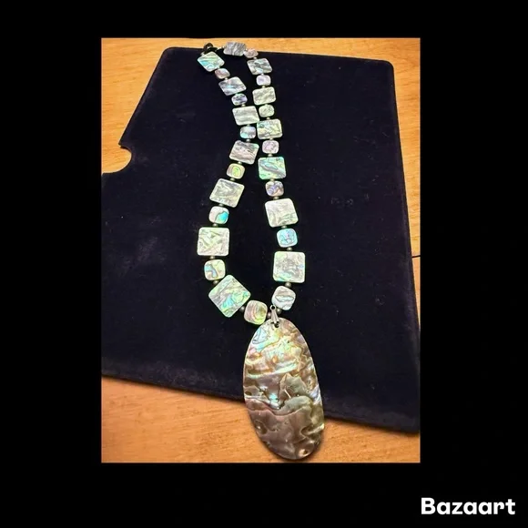 Vintage Iridescent Abalone Shell Necklace - Picture 3 of 11